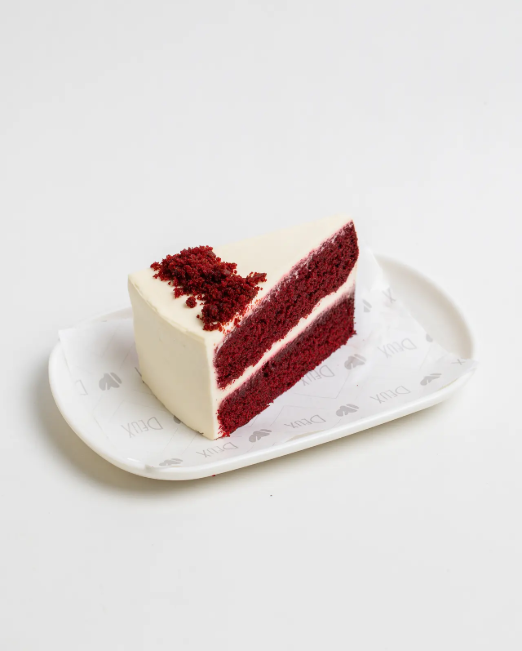 Porción de torta red velvet